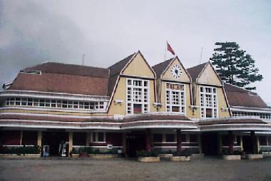 ダラット駅舎