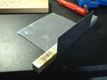 アルミ板を折り曲げる