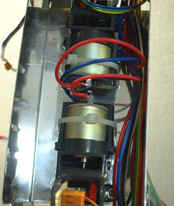 モーターをバンドで固定