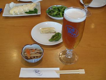 温泉水を使用し仕込んだ地ビールの写真