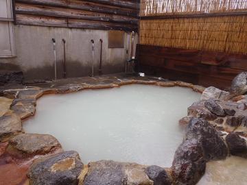 奥みょうばん山荘の写真