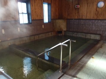 適温浴槽(手前)と高温浴槽(奥)の写真